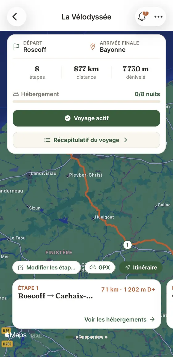 Écran Halta : la vue d’un voyage, avec la carte du parcours, le nombre d’étapes, la distance et le dénivelé.