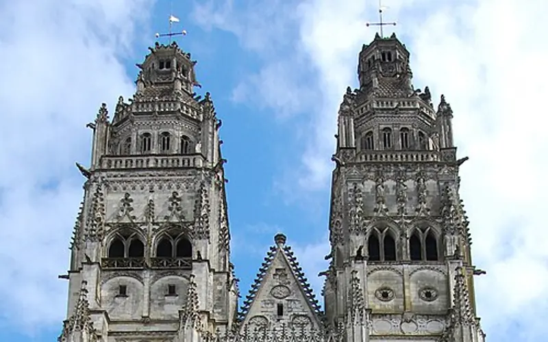 La voie de Tours.